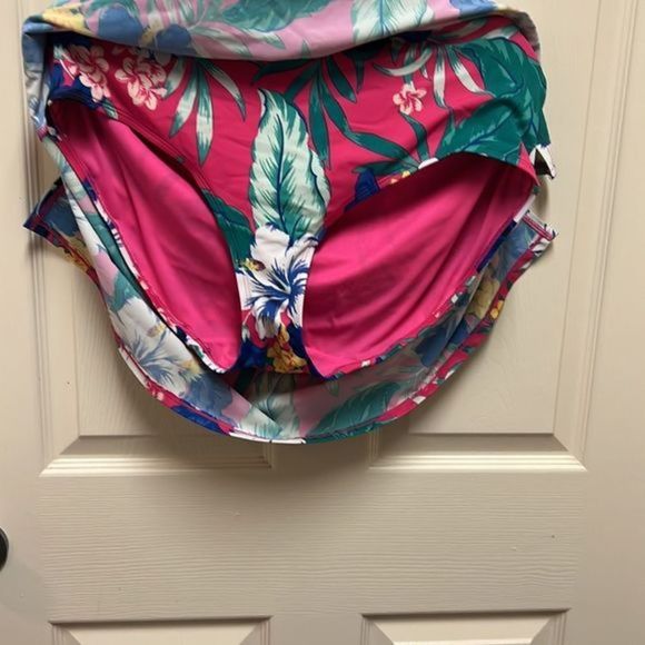 Cacique by Lane Bryant Swim Tankini Top Swim and Skirt Swimsuit - Picture 7 of 8